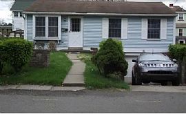 Dawson Ave, Carnegie, Pa 15106 Rent IS $700 