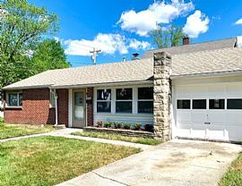 109 Ada Ave, Bowling Green, Oh 43402 For $850 /m DepoSIT $850