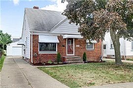 5610 Forest Ave, Parma, OH 44129