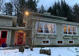 28 Wood Rd, Stowe, VT 05672