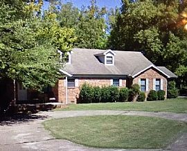 Stunning 3 Bedroom House For Rent.  1800 Valley Dr, Murray, Ky 
