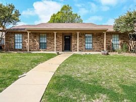 6813 Curry Dr, The Colony, TX 75056