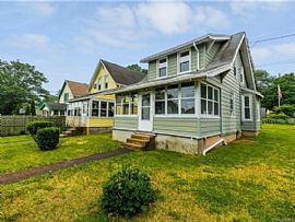 50 Henry St, East Haven, CT 06512