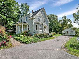 237 Middle Rd, Falmouth, Me