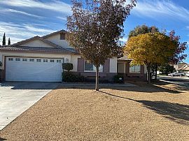 13759 Clear Valley Rd, Victorville, CA 92392