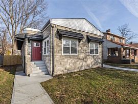 2538 Brookside Parkway North Dr, Indianapolis, IN 46201