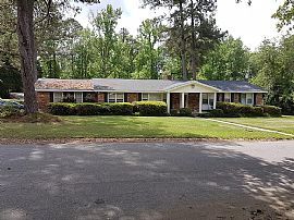 240 Chartwell Rd, Columbia, SC 29210