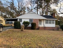 1208 Jewell Dr, Perry, GA 31069