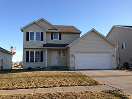 9370 Red Sunset Dr, West Des Moines, IA 50266