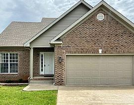 Luxury House. 321 Legends Ct, Bowling Green, KY 42103