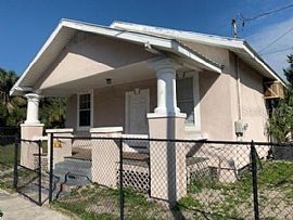 Charming Historic Bungalow Just Steps From Historic Ybor City. 