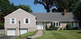 Comfortable Home. 6 Oakstwain Rd, Scarsdale, NY 10583