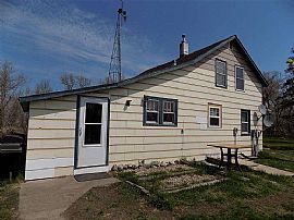 8095 40th Ave Nw, Lansford, ND 58750