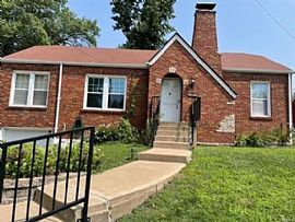 8959 Forest Ave, Saint Louis, MO 63114