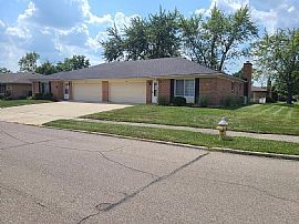 Peaceful Home. 7643 Maple Green Ct, Dayton, OH 45414