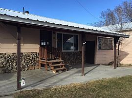 595 Charles Ave, Green River, WY 82935