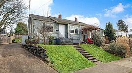 Bright and Cozy 3bd/2bth Central Seattle Home For Lease!