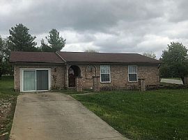 141 Lakeview Dr, Mt Sterling, KY 40353