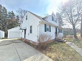 535 Heather Ln, Bedford, Oh 44146 : Nice House For Rent