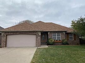 3168 W Melbourne St, Springfield, MO 65810