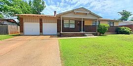 3508 Meadowbrook Dr, Midwest City, OK 73110