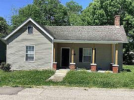 319 Martin Luther King Jr Dr, Georgetown, KY 40324