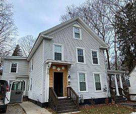 55 Atkinson St, Dover, NH 03820