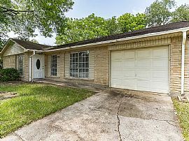 1026 Melford Ave, Pearland, TX 77584