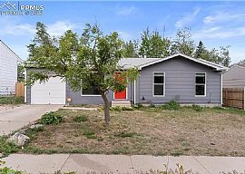 Updated 4bedroom Ranch House with 3 Full Baths