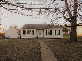 Lovely 2 Bedroom House ?? at 47374 in (318) 891-1893