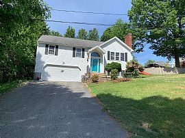 3 Ansonia Rd, Worcester, MA 01605