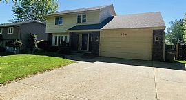304 39th St, West Des Moines, Ia 50265 . Home Sweet Home 