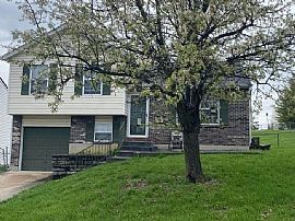 2719 Ridgecrest Ln, Covington, Ky 41017 . Unique House For Rent
