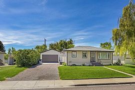 212 18th Ave Nw, Great Falls, MT 59404