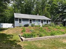 63 Port Wedeln Rd, Wolfeboro, NH 03894
