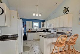 809 S Topsail Dr, Surf City, NC 28445