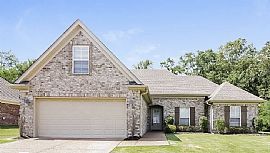 2648 Harvest Tree Dr, Southaven, MS 38672