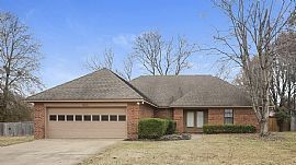 7615 Brooksberry Rd, Olive Branch, MS 38654