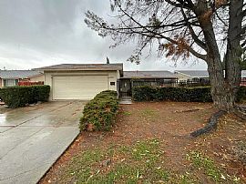 824 Russell Ln, Milpitas, CA 95035