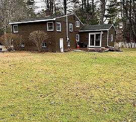 65 Johnson Rd, Falmouth, Me 04105 . House For Rent