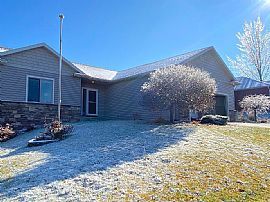 430 51st Ave Nw, Rochester, Mn 55901 . House For Rent