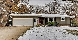 972 Valley Oaks Rd, Vadnais Heights, Mn 55127 . House For Rent