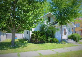 516 7th Ave, Brookings, SD 57006