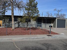 3135 Graceland Dr Ne, Albuquerque, Nm 87110 . House For Rent