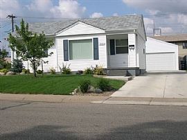 Comfortable House   1449 N 12th St, Bismarck, ND 58501