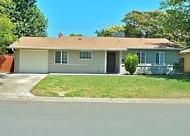 1220 Shadowglen Rd, Sacramento, Ca 95864  Charming House