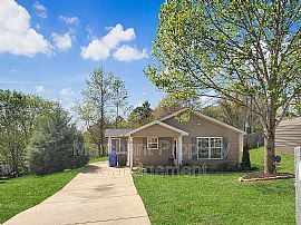 6 Pathway Dr, Greenville, SC 29611