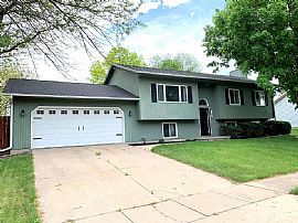 155 Bayberry Ln, North Liberty, Ia 52317  Affordable House