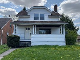 4366 Ardmore Rd, South Euclid, OH 44121
