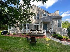 2 Reed Dr, Bedford, NH 03110